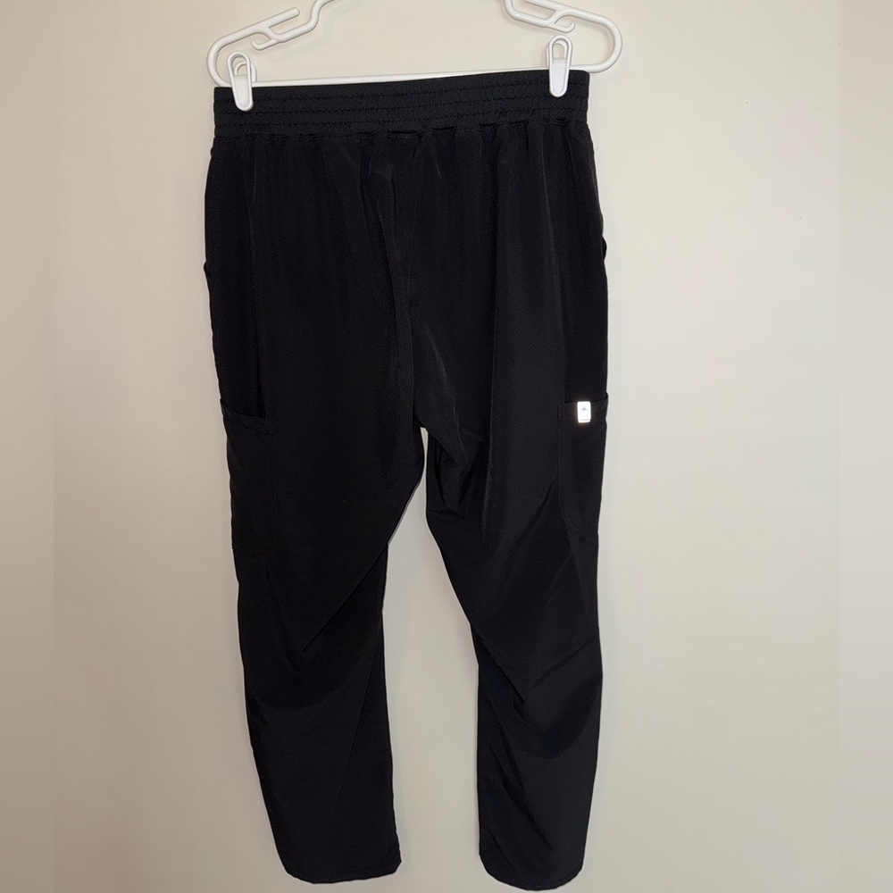 Women’s Black Scrubs